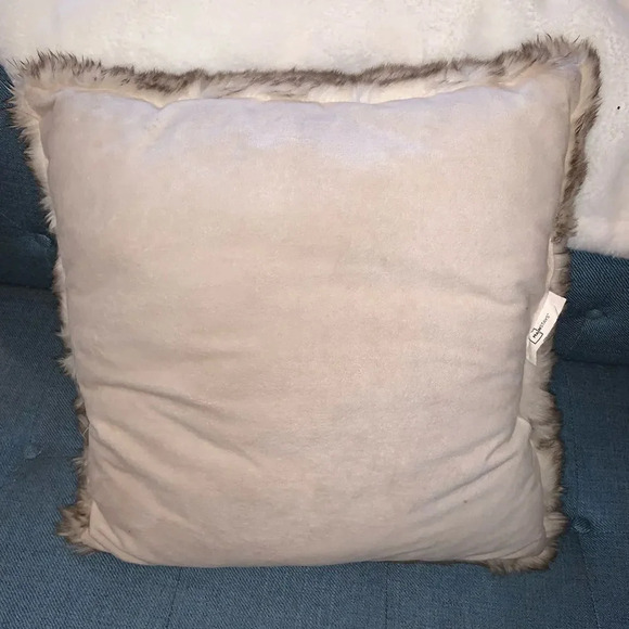 Farmhouse Rustic Faux Fur‎ Square Throw Pillow - Picture 4 of 7